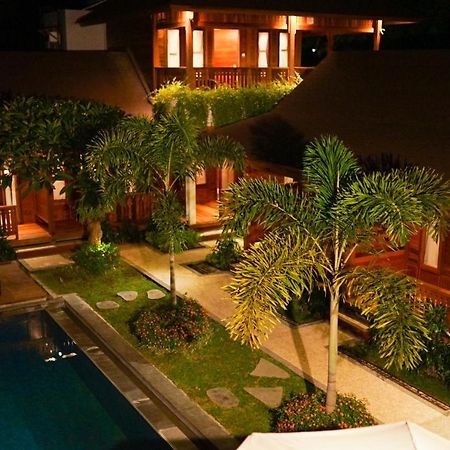 La'Villaris Hotel & Resto Kuta  ภายนอก รูปภาพ