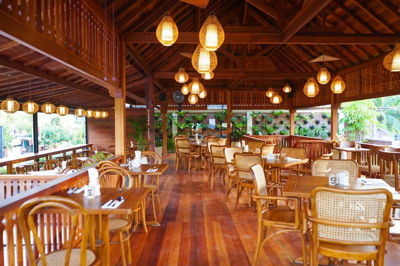 La'Villaris Hotel & Resto Kuta  ภายนอก รูปภาพ