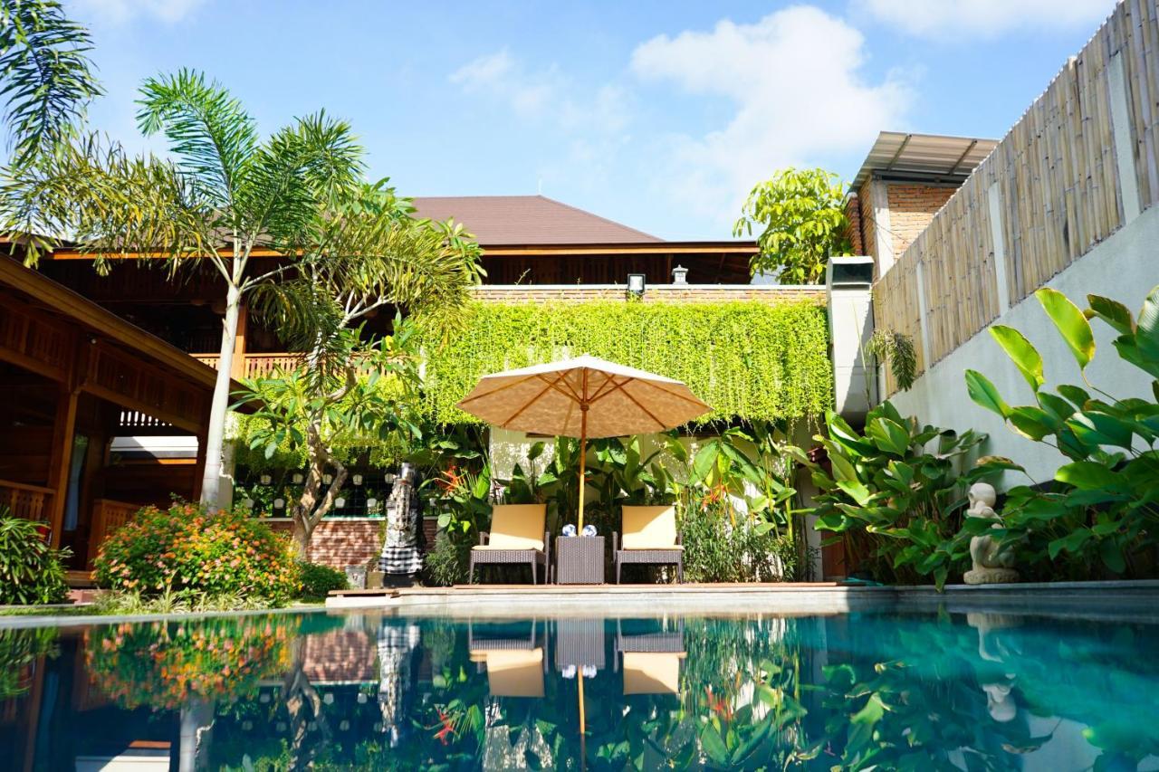 La'Villaris Hotel & Resto Kuta  ภายนอก รูปภาพ