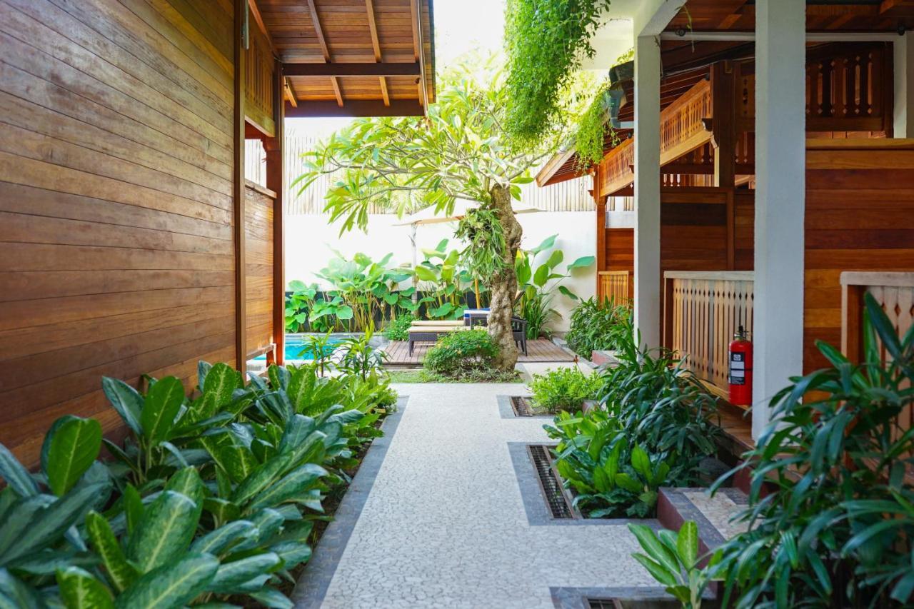 La'Villaris Hotel & Resto Kuta  ภายนอก รูปภาพ
