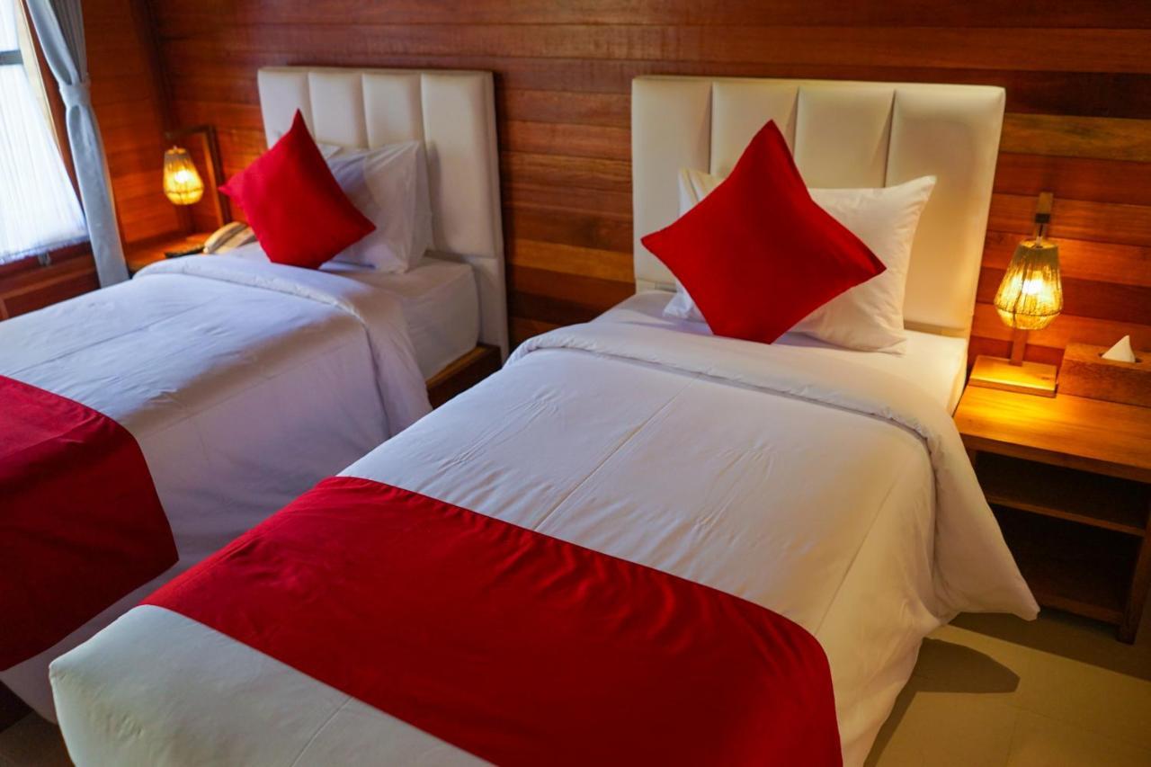 La'Villaris Hotel & Resto Kuta  ภายนอก รูปภาพ